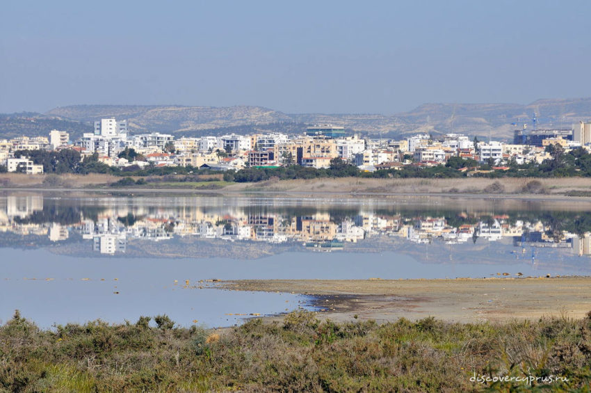соленое озеро в Ларнаке, Кипр