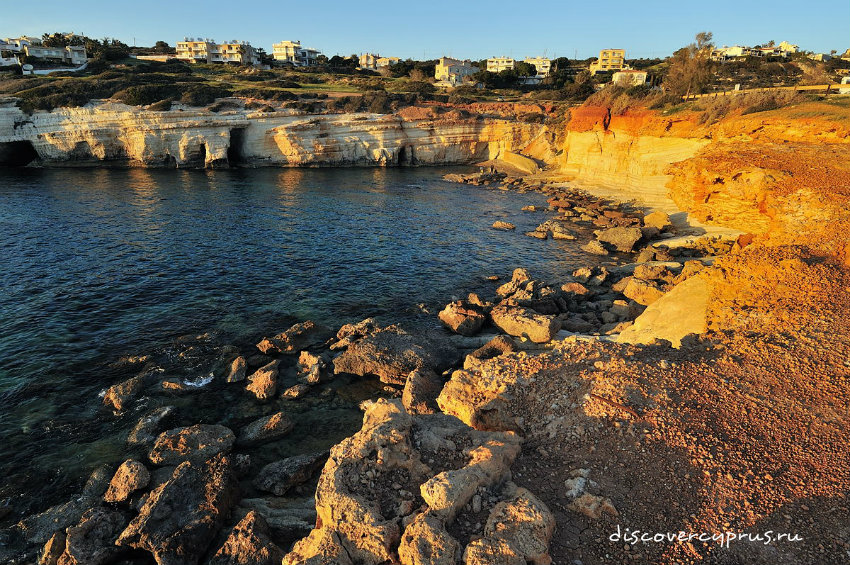 Пафос, морские пещеры