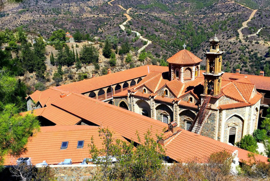 что посмотреть возле Ларнаки - монастырь Махерас